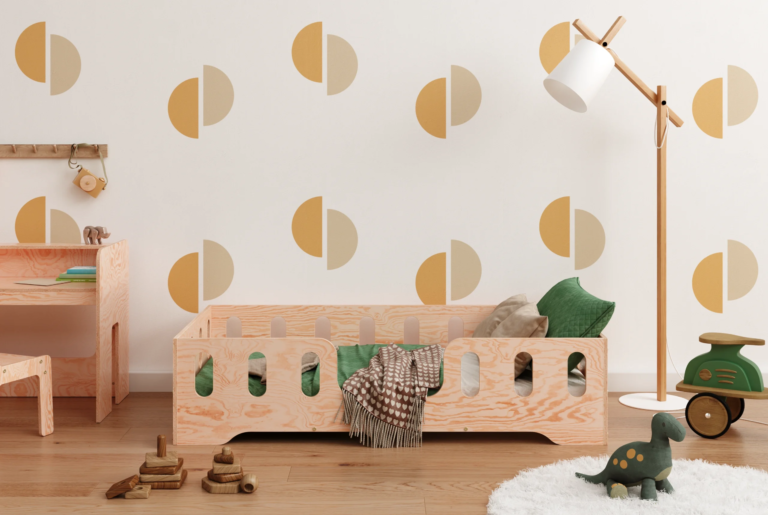 Montessori Bett – Wie das richtige Kinderbett die Entwicklung fördert